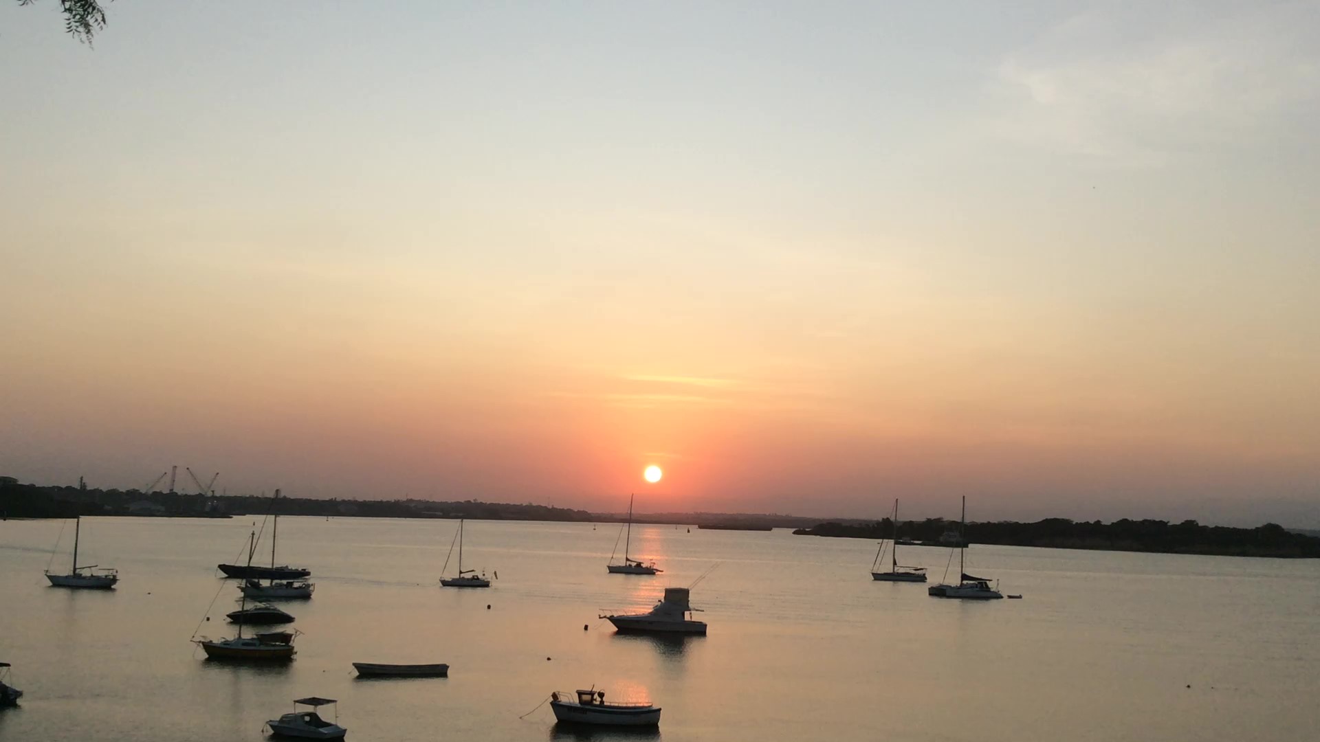 The sunset at Tanga Raskzone