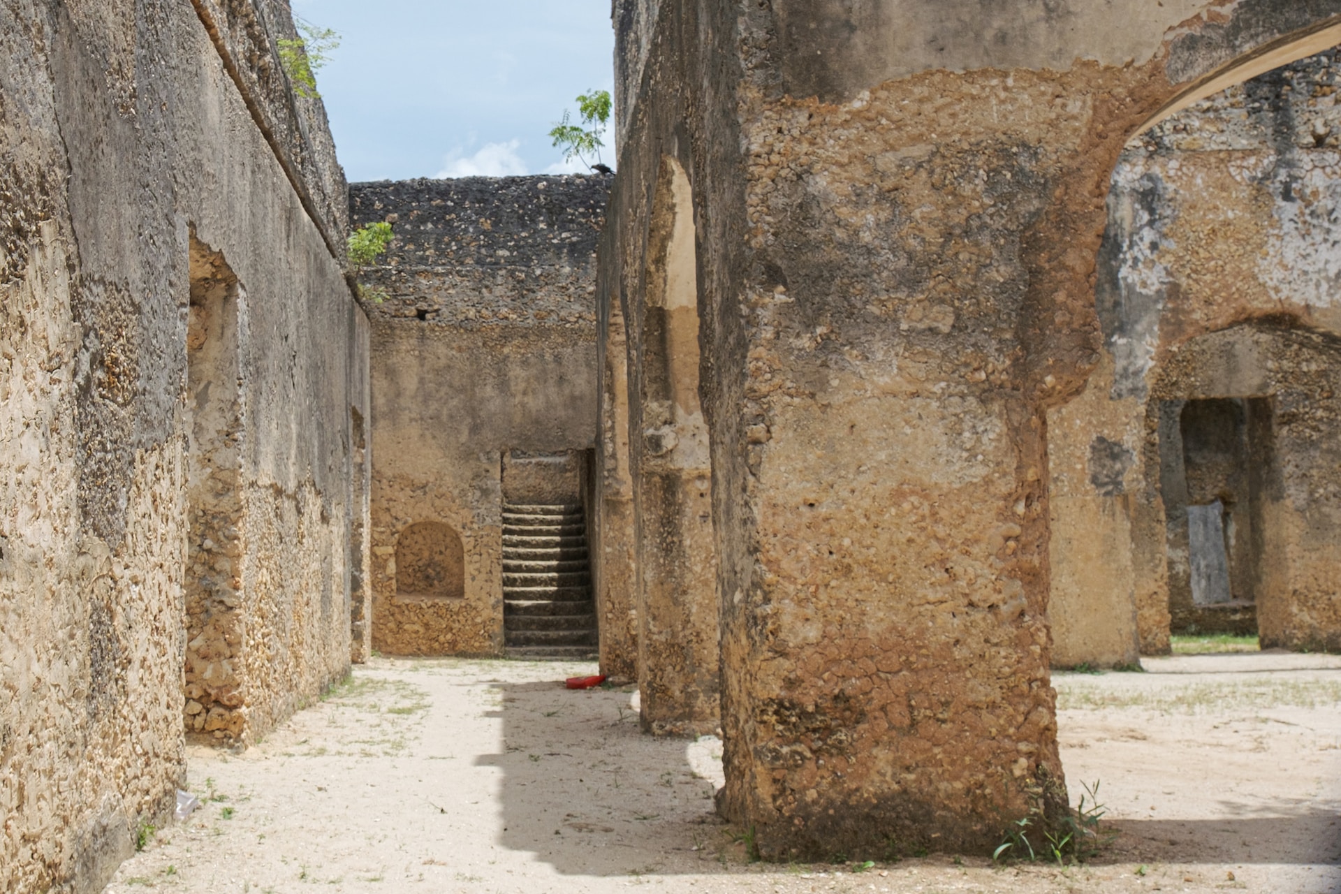 Mtoni Palace